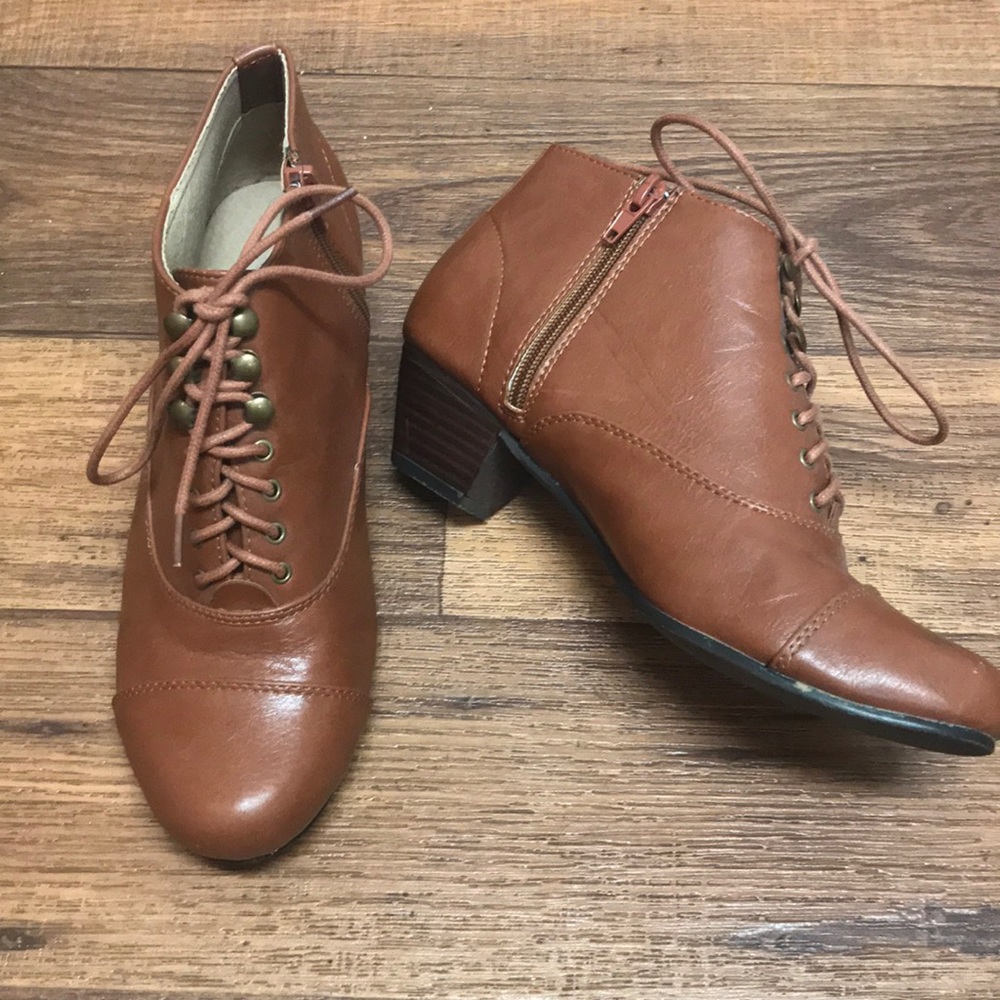 Ankle boots